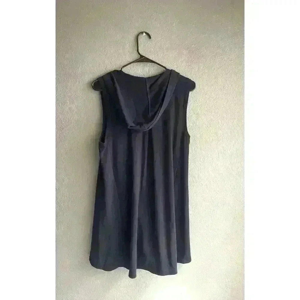 Neiman Marcus Black‎ Athletic Full Zip Sleeveless Jacket Size Medium